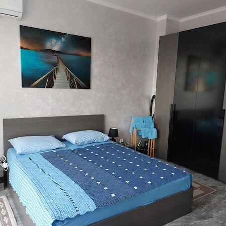 Luxury Penthouse Apartments At Valencia Gardens بورغاس الغرفة الصورة